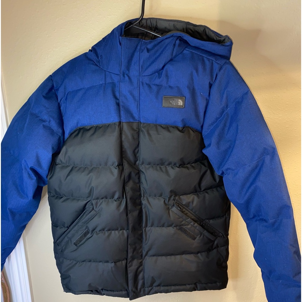 Brandnew without tags boys size 18/20 XL Northface down coat